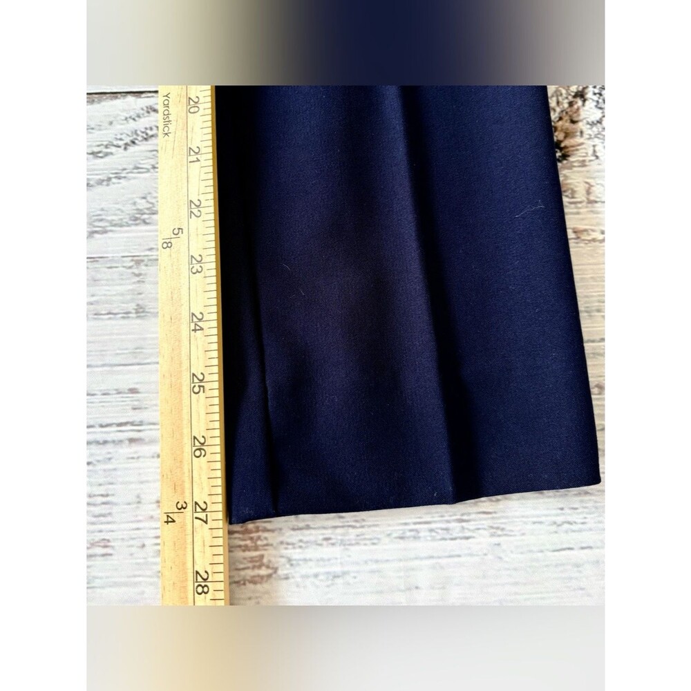 https://poshmark.com/listing/JCrew-Ruby-Full-Length-Pant-NWT-Navy-6P-6a5ad4bdb7f - Picture 6 of 12